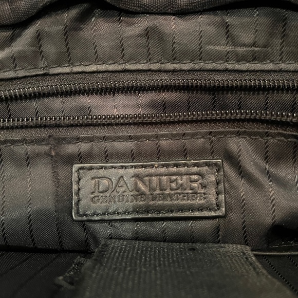 Danier/coach genuine leather briefcase - Picture 9 of 9